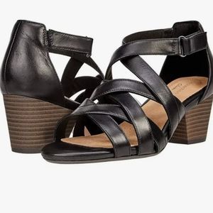 Clarks Lorene Pop Wedge Sandals